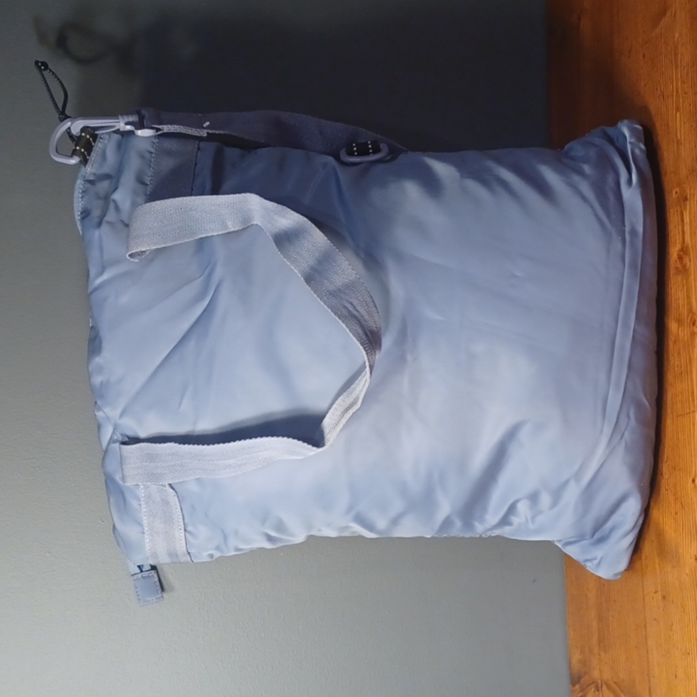 Under Armour large messenger bag - Picture 7 of 16